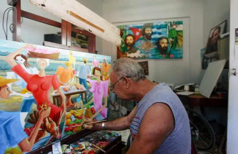 Explorer le Monde Thérapeutique de l’Art : Comment la Peinture et le Dessin Bénéficient aux Seniors